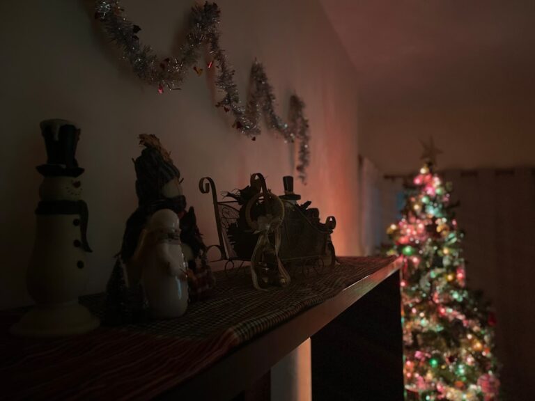 Seasonal Decor Changes to Keep Your Space Feeling Fresh